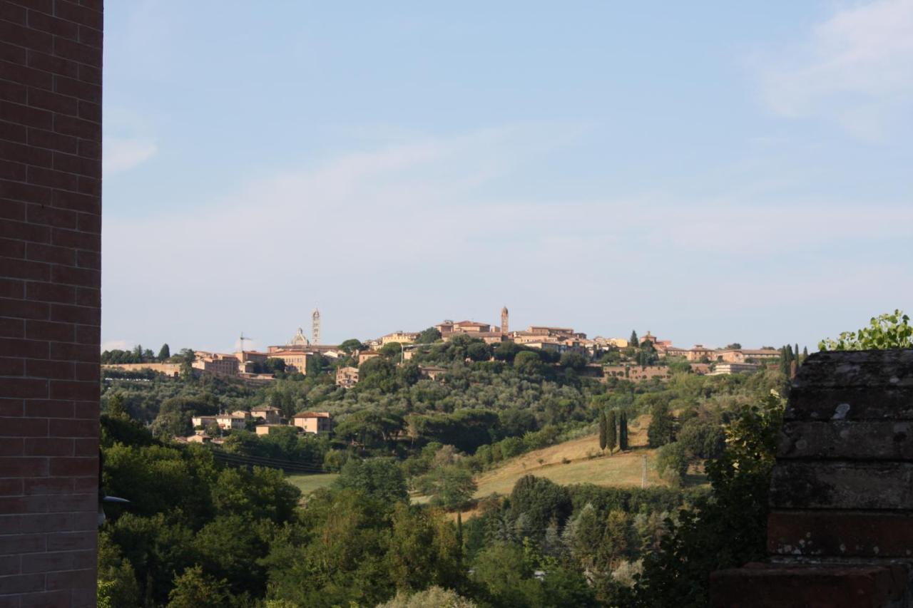 La Torre Di Caprera Appartement Siena Buitenkant foto