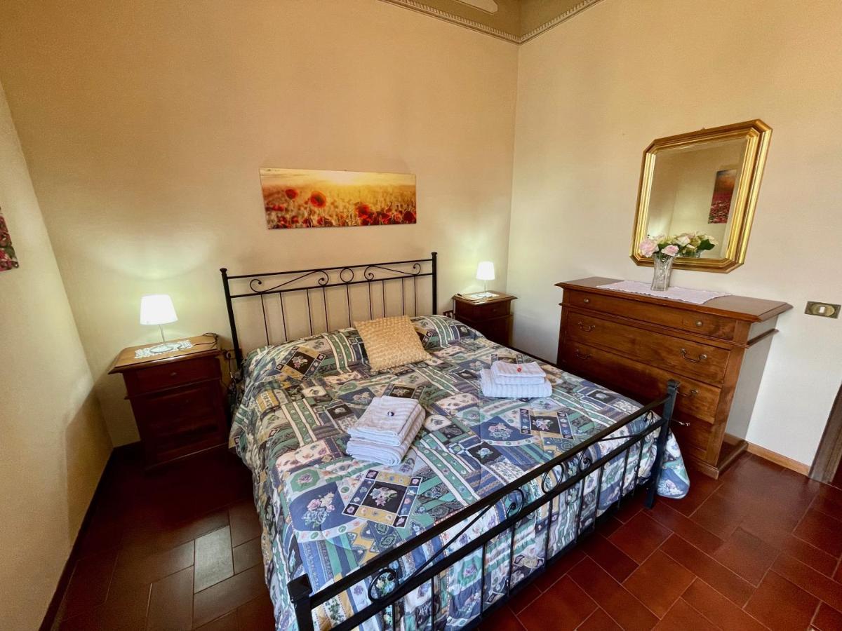 La Torre Di Caprera Appartement Siena Buitenkant foto