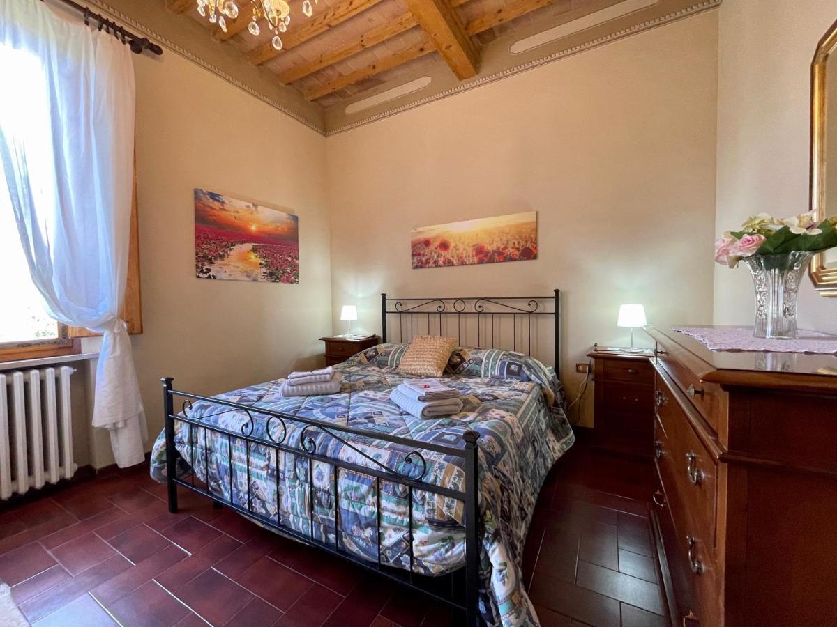 La Torre Di Caprera Appartement Siena Buitenkant foto