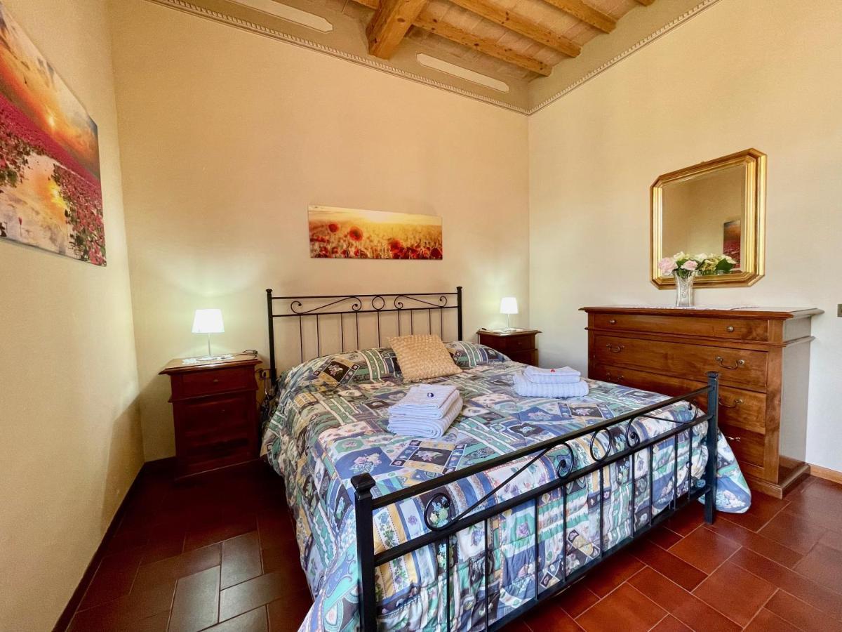 La Torre Di Caprera Appartement Siena Buitenkant foto