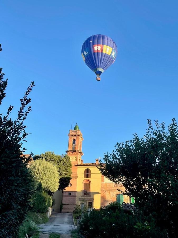 La Torre Di Caprera Appartement Siena Buitenkant foto
