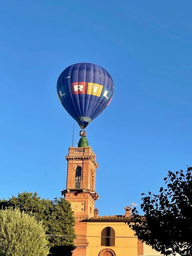 La Torre Di Caprera Appartement Siena Buitenkant foto