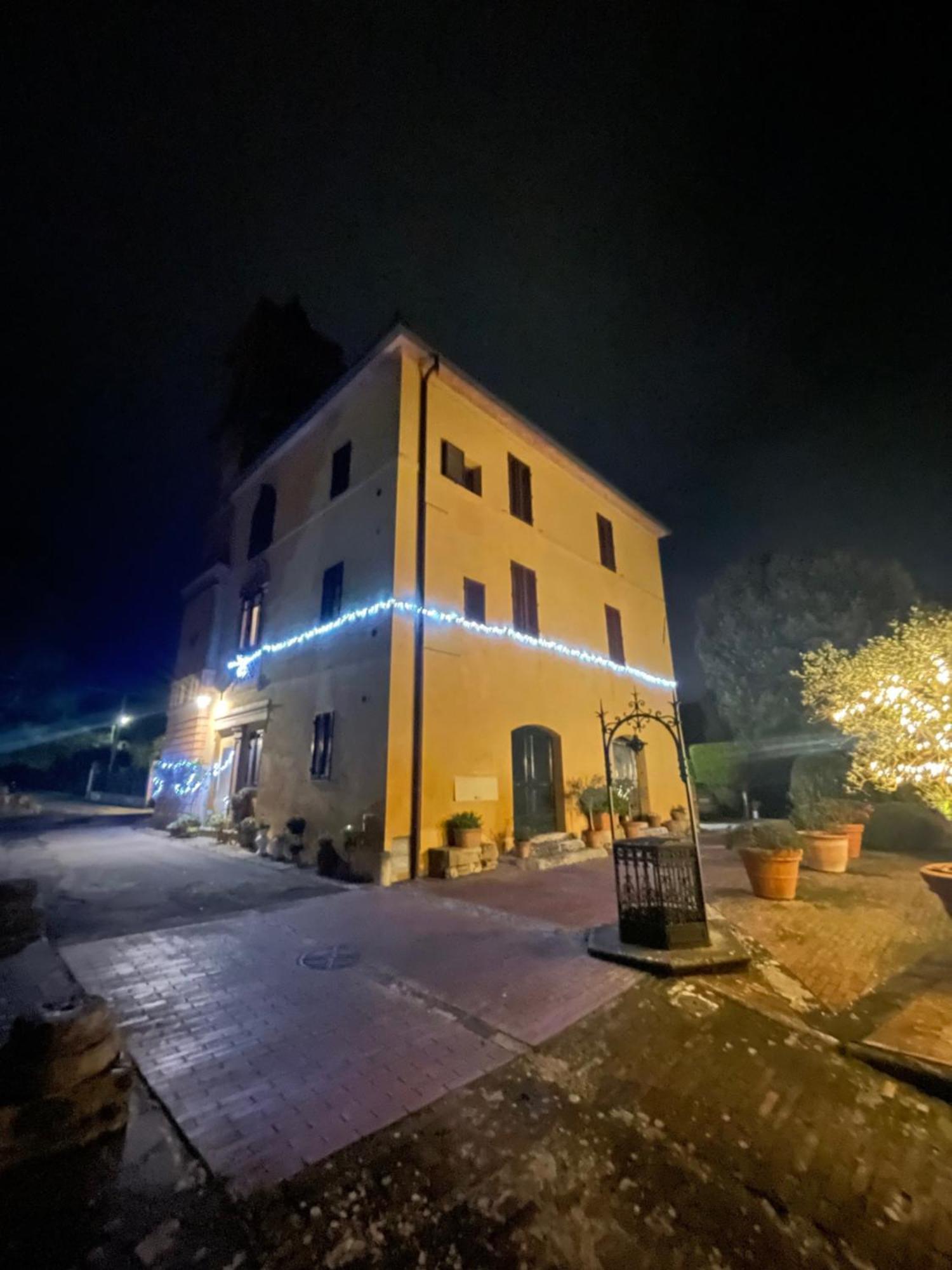La Torre Di Caprera Appartement Siena Buitenkant foto